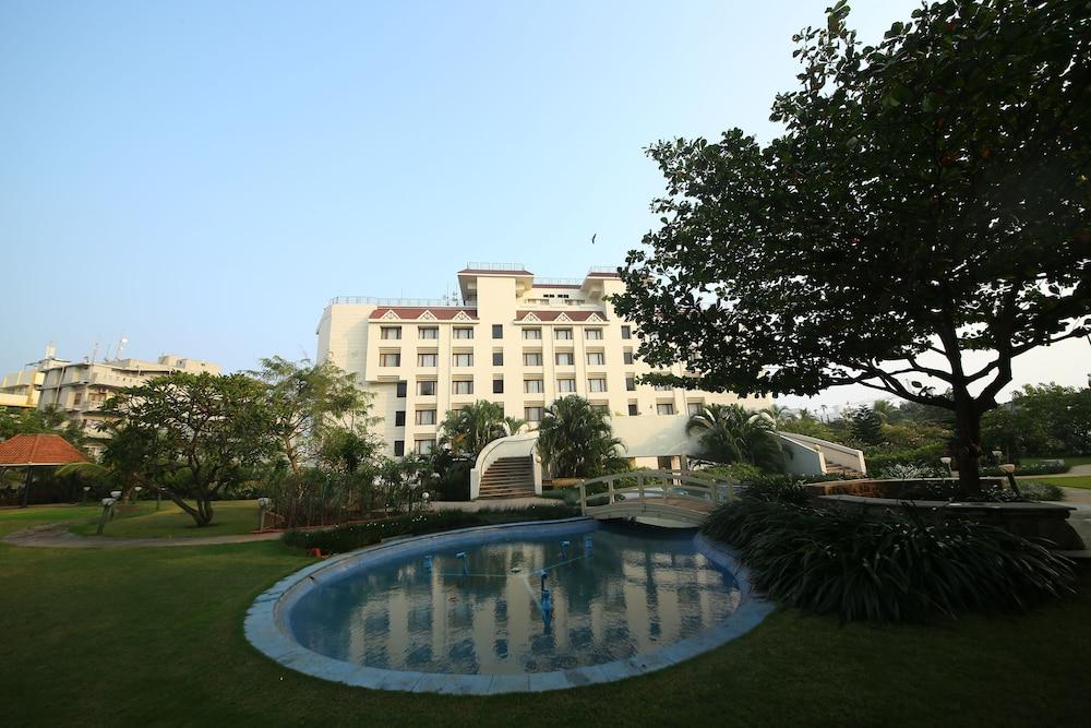 Welcomhotel By Itc Hotels, Devee Grand Bay, 维沙卡帕特南 外观 照片